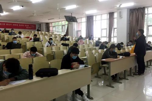 TUT毕业年级：复学首日课，这样做毕设！