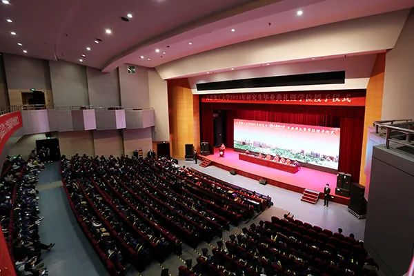 老太阳集团8722举行2021年研究生毕业典礼暨学位授予仪式